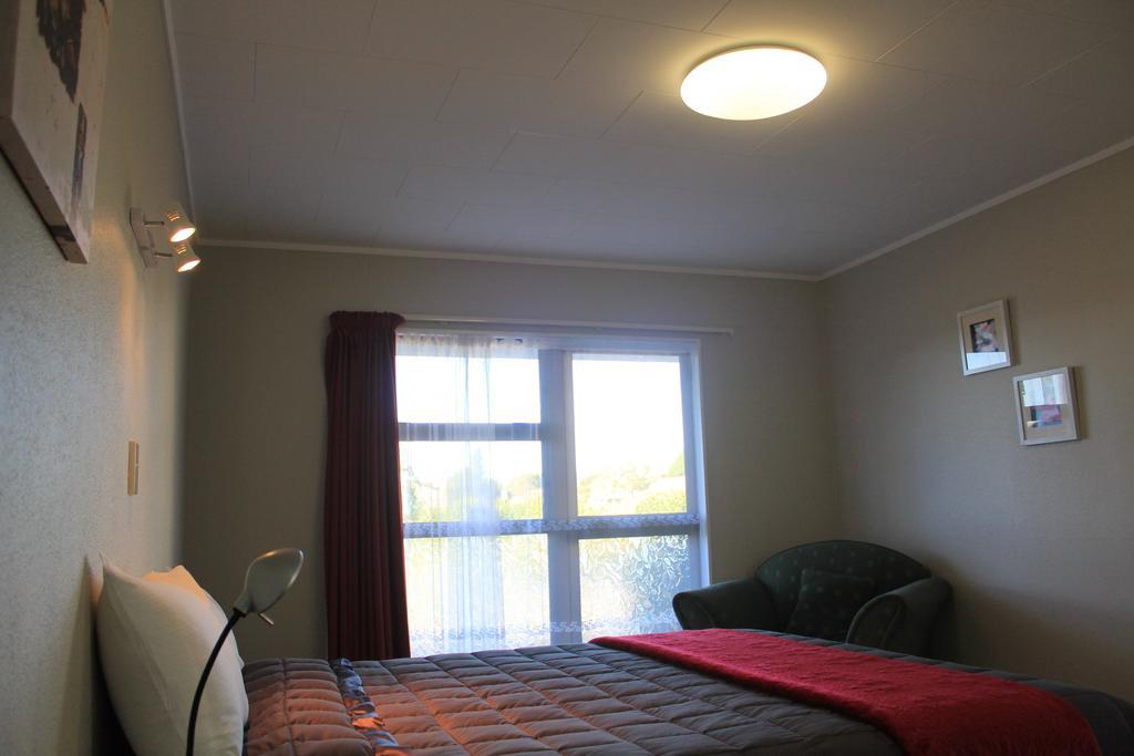 Coronation Court Motel Ню Плимут Екстериор снимка